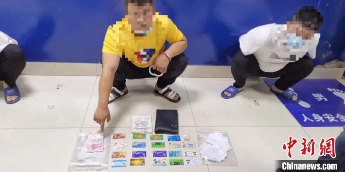 圖為警方抓獲犯罪嫌疑人。警方供圖