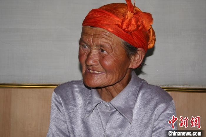 薩仁托婭拍攝的“草原母親”?！∷_仁托婭供圖