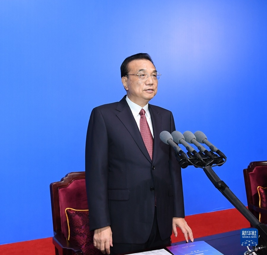 9月27日晚，中華人民共和國第十四屆運動會在陜西西安閉幕。中共中央政治局常委、國務(wù)院總理李克強出席閉幕式并宣布運動會閉幕。新華社記者 申宏 攝