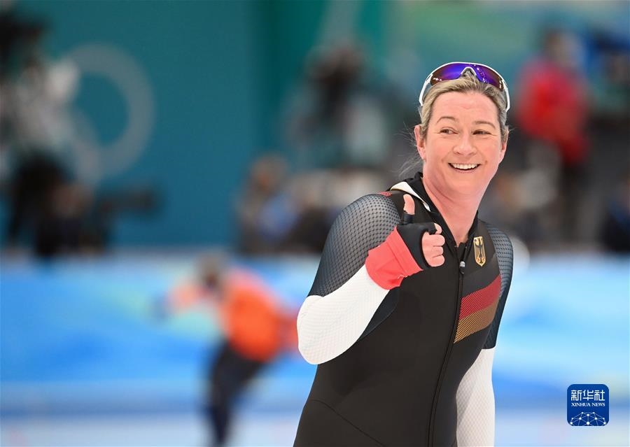 (新華全媒頭條·圖文互動)(13)鐘華論:中國攜手世界 向著春天出發(fā)——寫在北京第二十四屆冬季奧林匹克運(yùn)動會閉幕之際