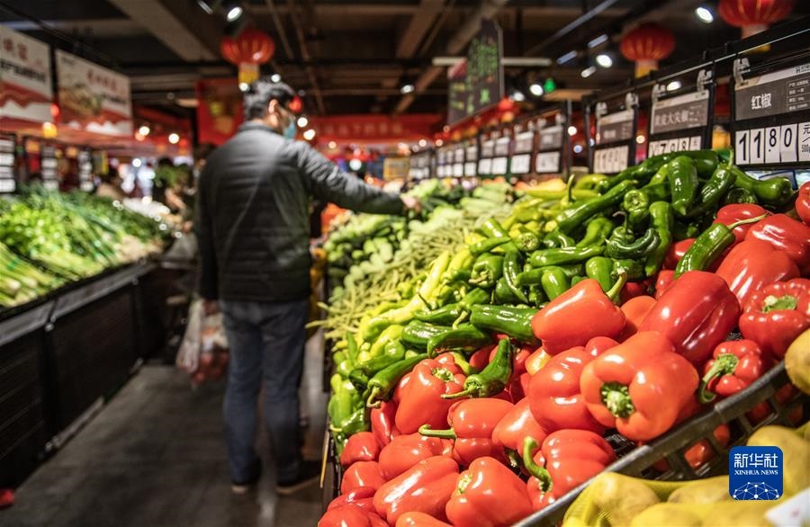 (沿著總書記的足跡·貴州篇)(9)開(kāi)創(chuàng)多彩貴州的美好未來(lái)——沿著總書記的足跡之貴州篇