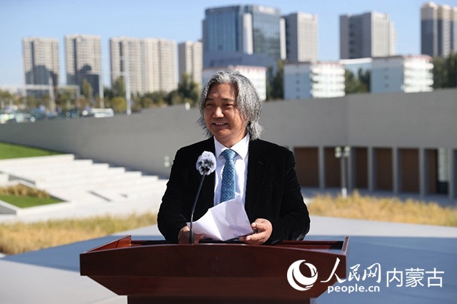 全國政協(xié)副秘書長、民盟中央專職副主席、中國美術館館長、中國城市雕塑家協(xié)會主席吳為山開幕致辭。王劭凱攝