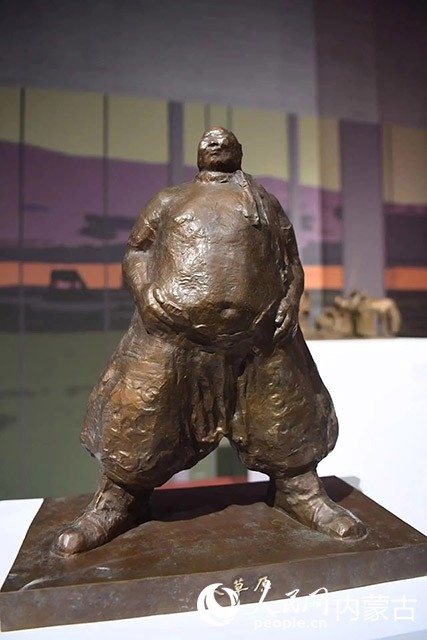 吳為山作品《大草原》。人民網(wǎng)記者富麗娟攝