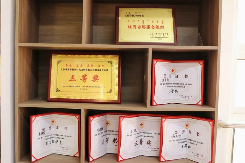 1761915519468314.jpg 十字11.jpg