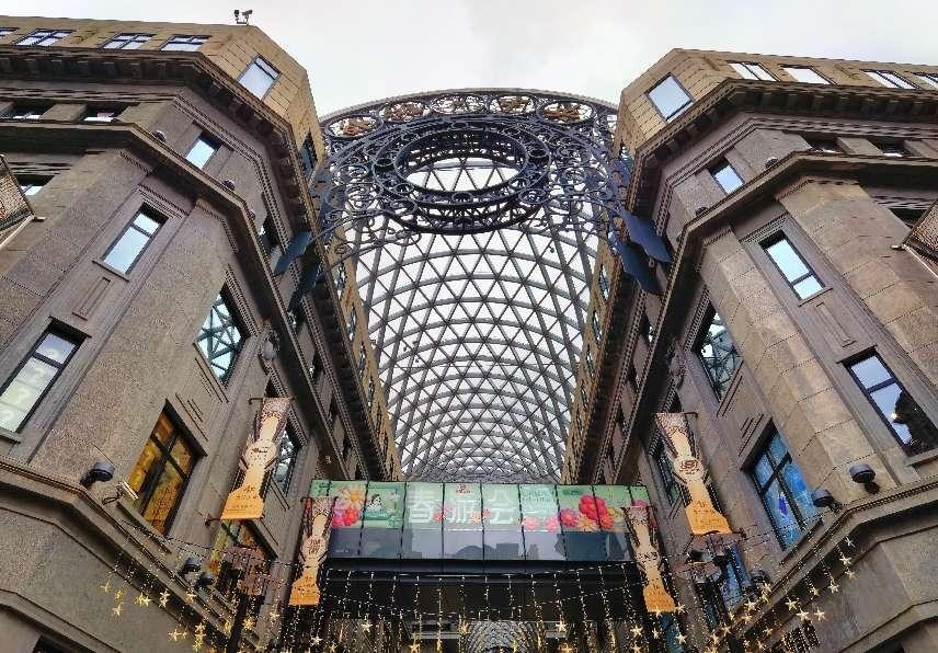 外灘中央廣場內(nèi)景。人民網(wǎng)記者 楊文全攝