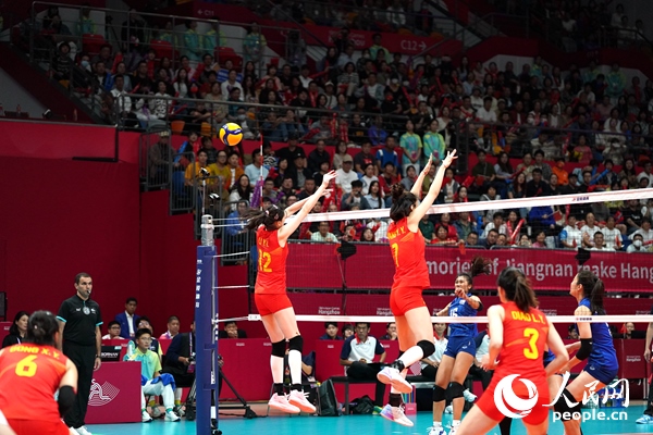 比賽現(xiàn)場(chǎng)。人民網(wǎng)記者 胡雪蓉?cái)z