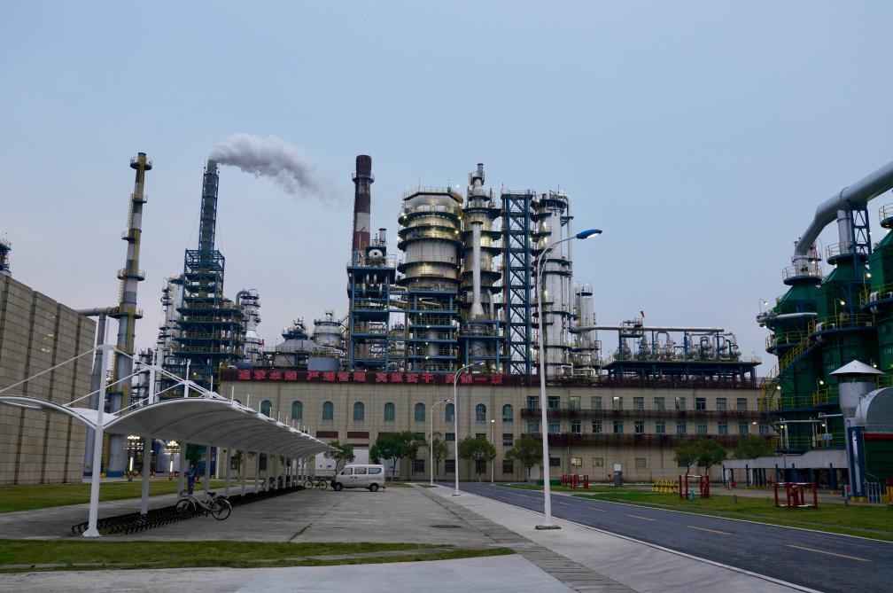 近日拍攝的公司煉油廠。新華社記者 胡晨歡 攝