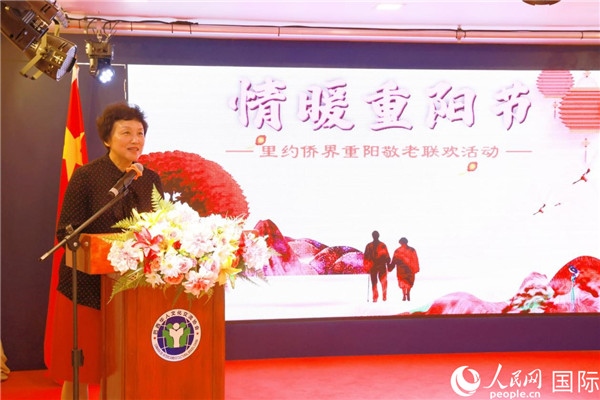 當(dāng)?shù)貢r(shí)間10月23日，國務(wù)院僑務(wù)辦公室主任陳旭（中）在巴西里約熱內(nèi)盧出席國務(wù)院僑辦代表團(tuán)與里約僑界座談會。 王天聰 攝