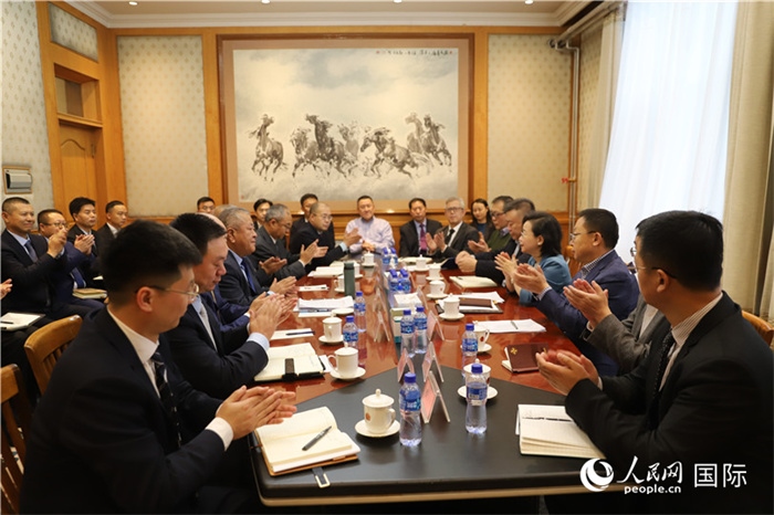 3.2023年10月30日，中國駐蒙使館座談會現(xiàn)場。人民網記者 霍文攝