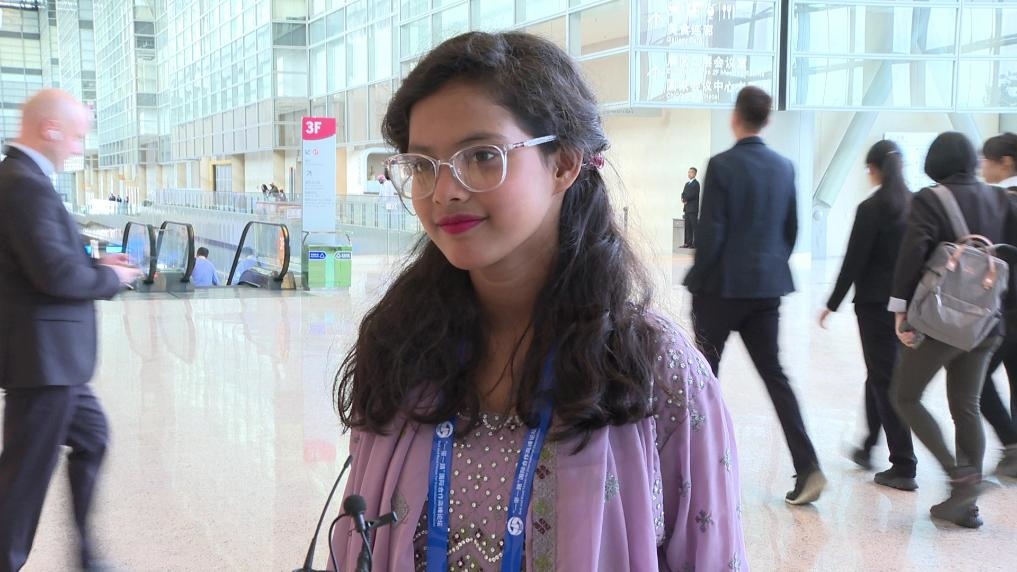 阿里法·沁在參加第三屆“一帶一路”國際合作高峰論壇民心相通專題論壇后接受記者采訪。