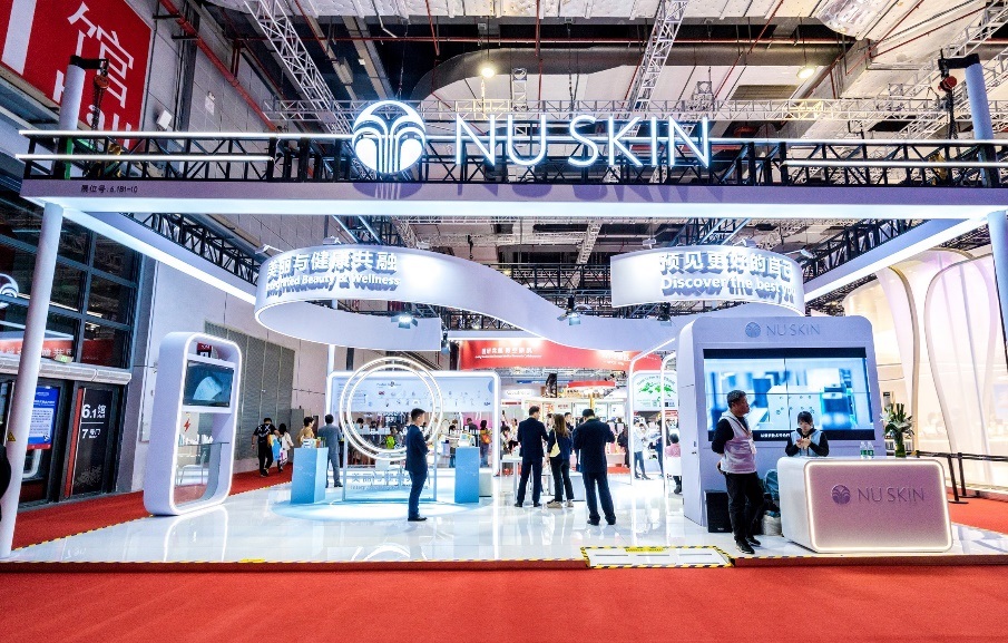 如新展臺(tái)。人民網(wǎng)記者 許維娜攝