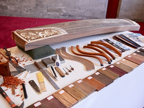 蘭考古箏制作展示。中央音樂學院供圖