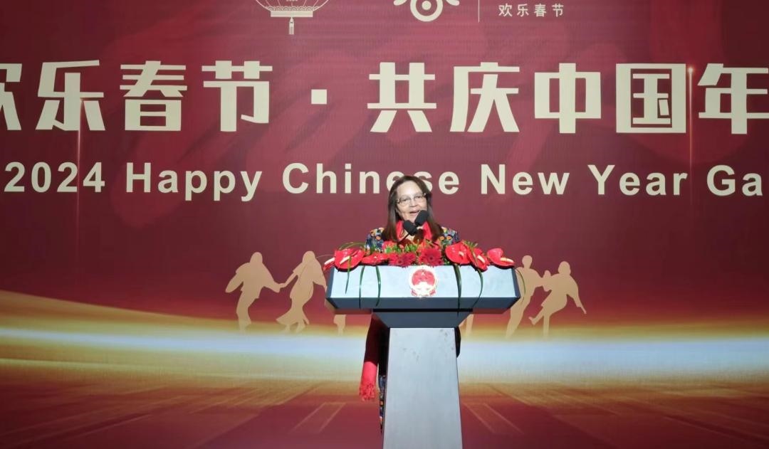 南非旅游部長(zhǎng)德利萊女士致辭。中國(guó)駐南非大使館供圖