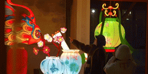 在烏鎮(zhèn)景區(qū)品味“水鄉(xiāng)中國(guó)年”