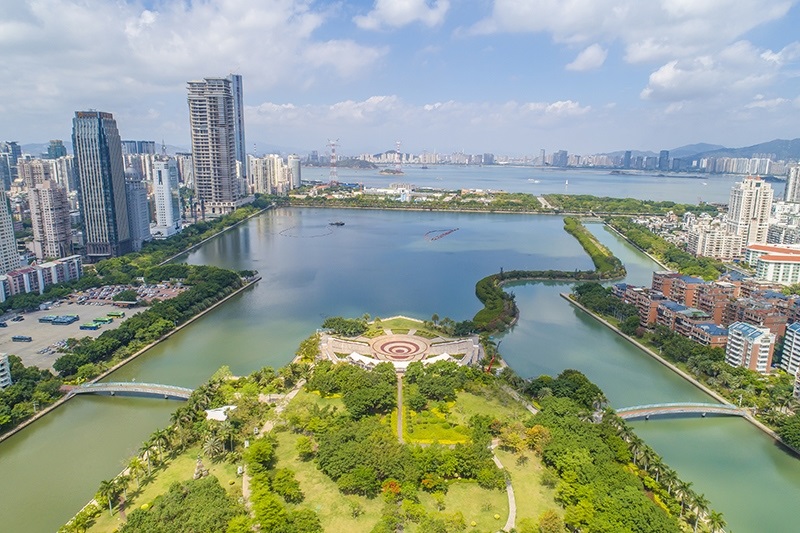 2021年5月15日，廈門，航拍筼筜湖，景色優(yōu)美。