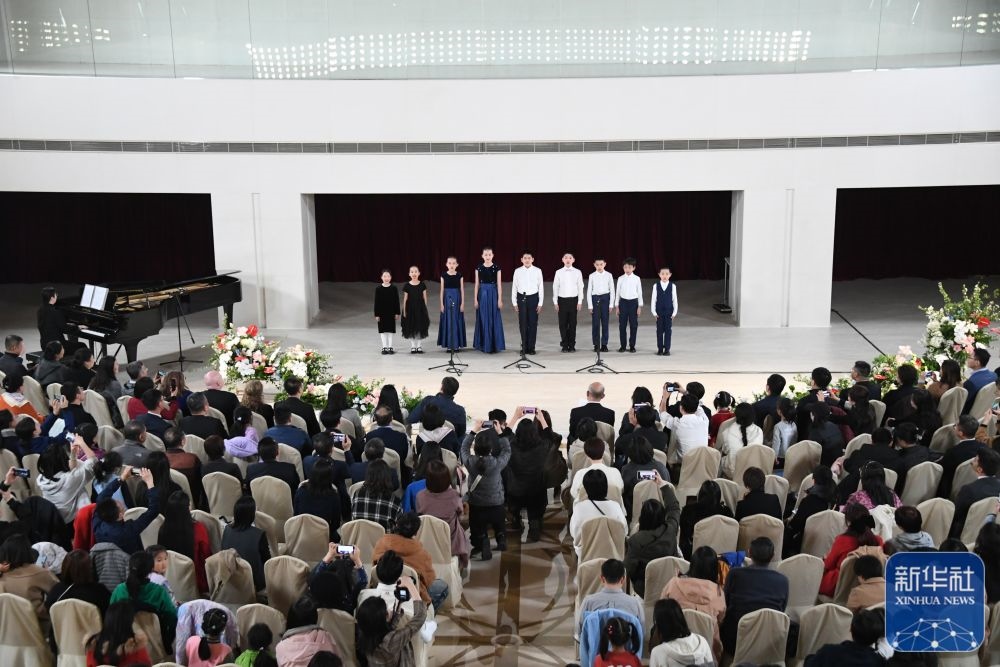 3月21日，金融街童聲合唱團(tuán)在音樂(lè)會(huì)上演出。新華社記者 任超 攝