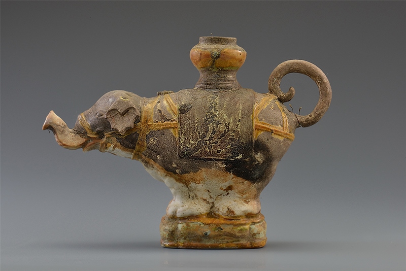 一號沉船出水的三彩象形持壺。中國文物報社供圖
