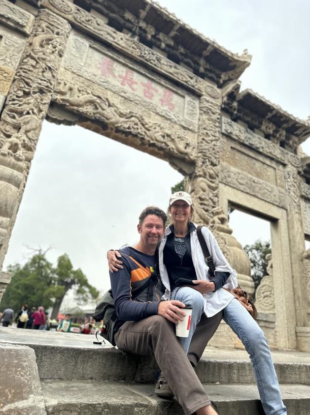 遇見中國(guó)丨在華生活二十年的美國(guó)人譚嘉煦:想用手搖車走遍中國(guó)