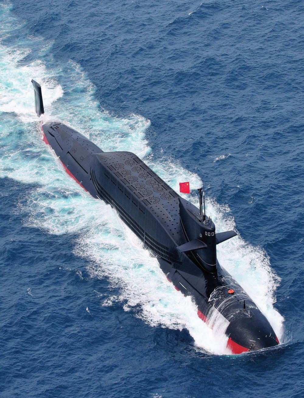 某潛艇執(zhí)行實(shí)戰(zhàn)化訓(xùn)練歸來(lái)（2018年3月攝）。周啟青攝