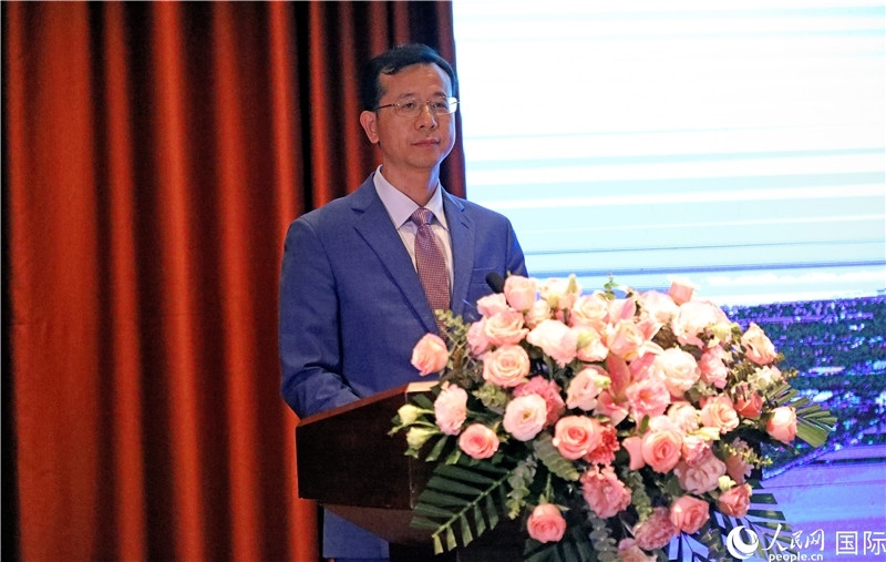 外交部外事管理司副司長(zhǎng)姚紹俊在宣介會(huì)上致辭。人民網(wǎng)記者趙益普