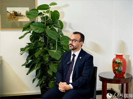 巴西文化部副部長(zhǎng)卡西修斯·羅薩接受人民網(wǎng)專訪。人民網(wǎng)記者 符園園攝