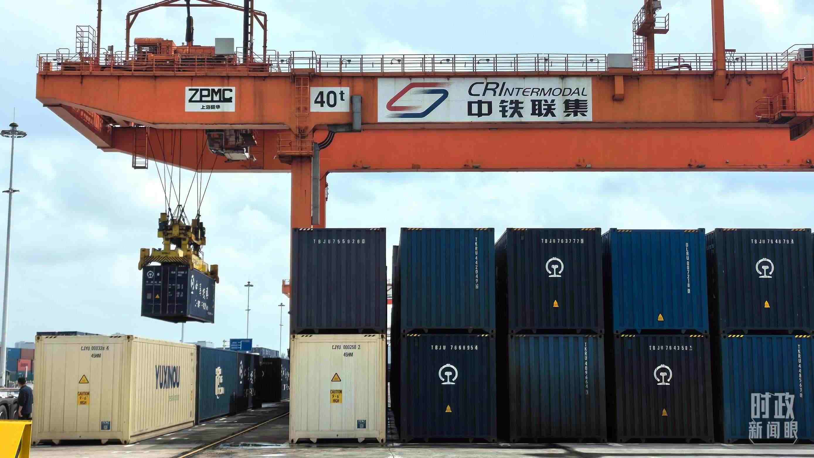 △重慶國際物流樞紐園區(qū)。（總臺央視記者趙化拍攝）