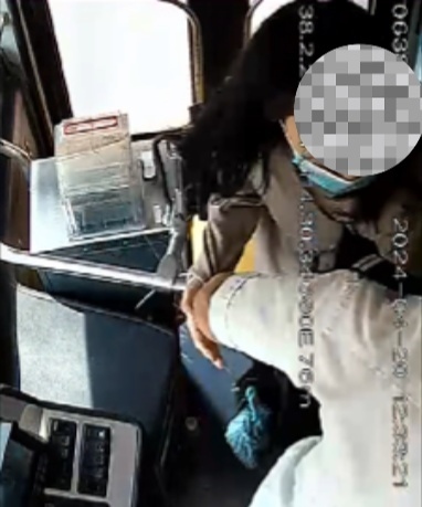 公交車上他一聲大吼！魏杰，好樣的！