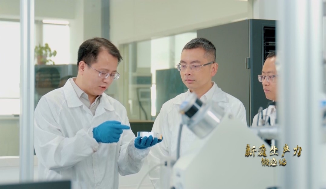 長沙巴斯夫杉杉電池材料研究院，正在進行電池材料研究。