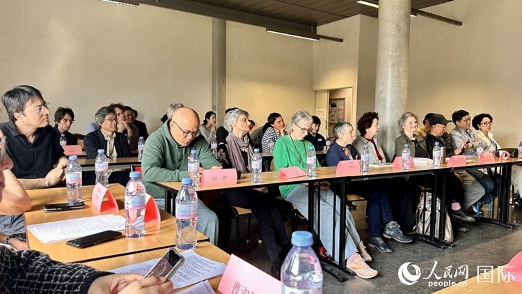 “國際青年文學(xué)共讀”活動現(xiàn)場。人民網(wǎng)記者 于超凡攝