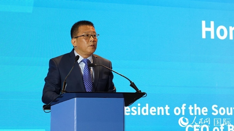 張朝陽會長致辭。人民網(wǎng) 劉暢攝