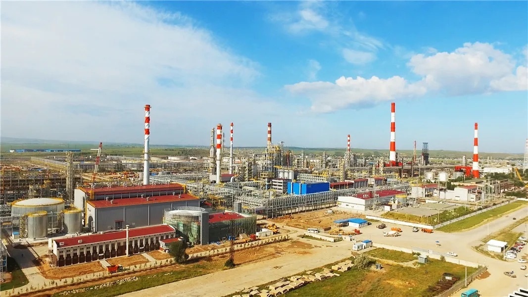 奇姆肯特?zé)捰蛷S完成現(xiàn)代化改造后全景。（圖源：人民網(wǎng)）