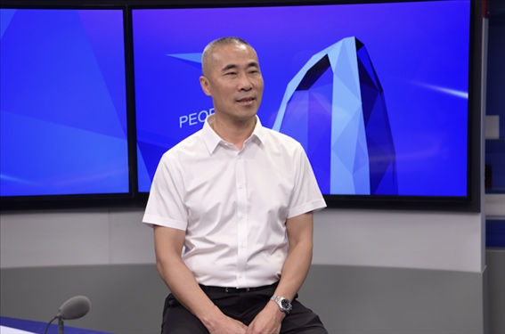 福建省晉江市工商聯(lián)黨組成員王建回。人民網(wǎng)記者 王曉嘯攝