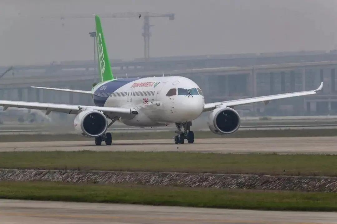 從一扇“門”、一座“城”、兩張“網(wǎng)”，看浦東新區(qū)改革常新