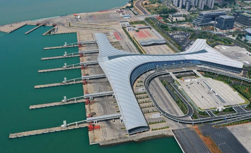 這是已經(jīng)停航的?？谛潞８郏?月4日攝，無(wú)人機(jī)照片）。新華社記者 郭程 攝