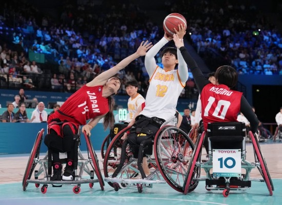 巴黎殘奧會(huì)｜“撞車、摔倒，我們都習(xí)慣了”