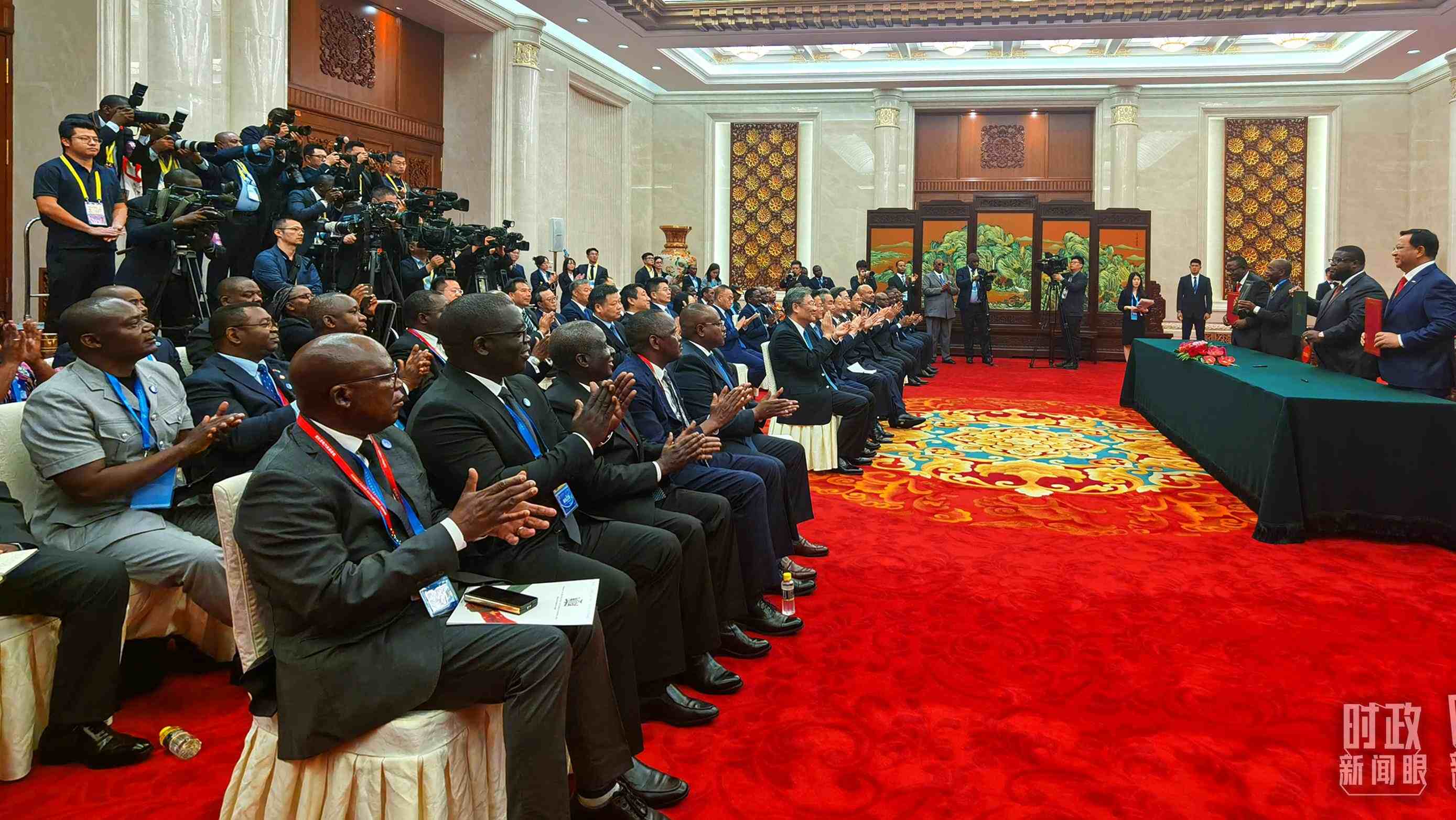 《坦贊鐵路激活項(xiàng)目諒解備忘錄》簽署現(xiàn)場(chǎng)。（總臺(tái)央視記者曹亞星拍攝）