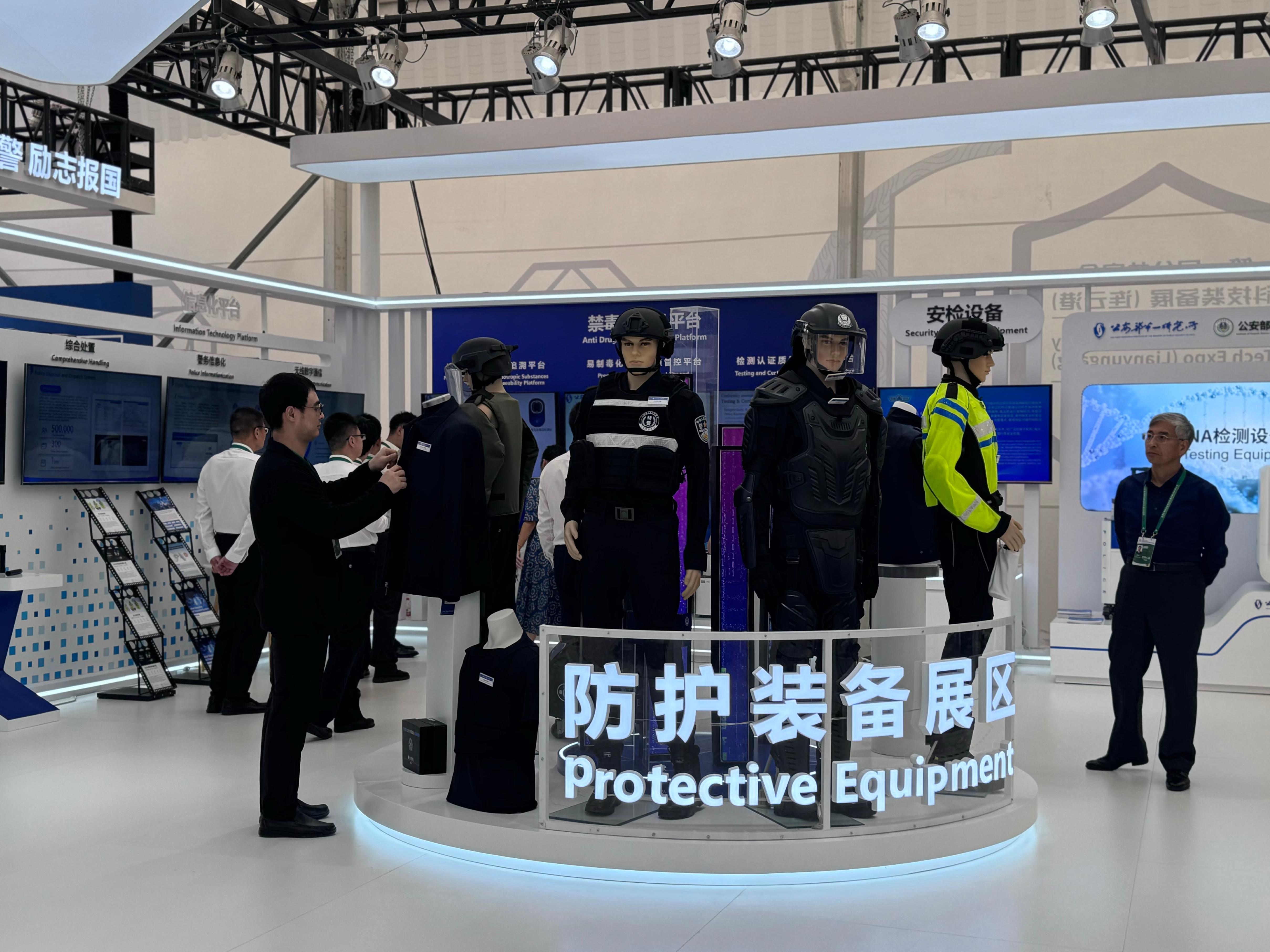 公共安全科技裝備展（連云港）現(xiàn)場。人民網(wǎng)記者 郝萍攝
