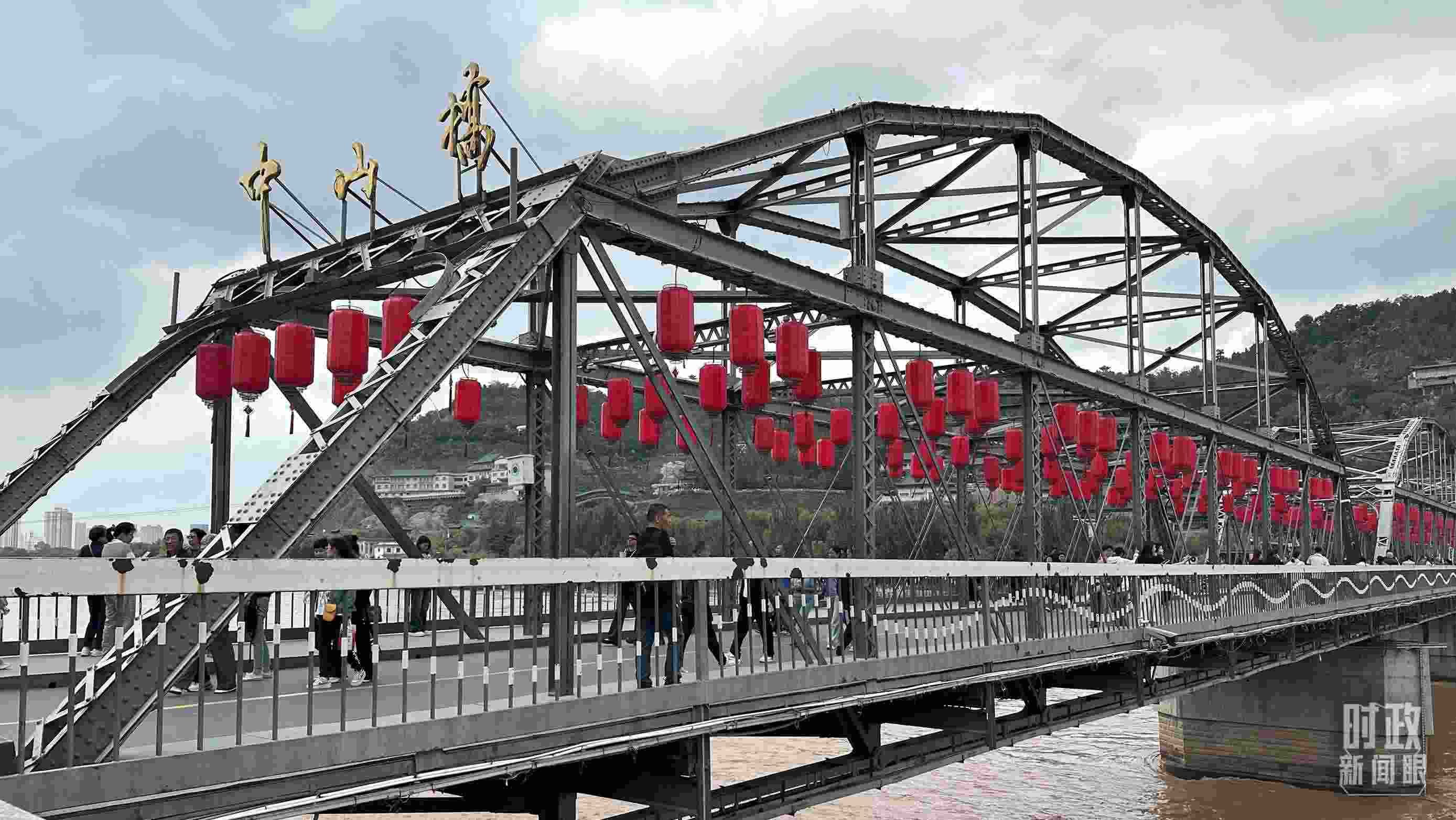 △中山橋。（總臺央視記者范一鳴、覃思拍攝）