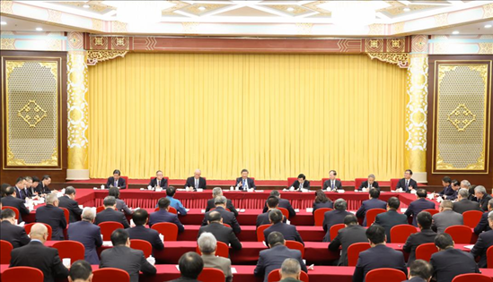 2024年3月6日，中共中央總書(shū)記、國(guó)家主席、中央軍委主席習(xí)近平看望參加全國(guó)政協(xié)十四屆二次會(huì)議的民革、科技界、環(huán)境資源界委員，并參加聯(lián)組會(huì)，聽(tīng)取意見(jiàn)和建議。新華社記者 黃敬文 攝