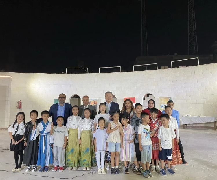 活動(dòng)現(xiàn)場(chǎng)合影。開(kāi)羅中國(guó)文化中心供圖