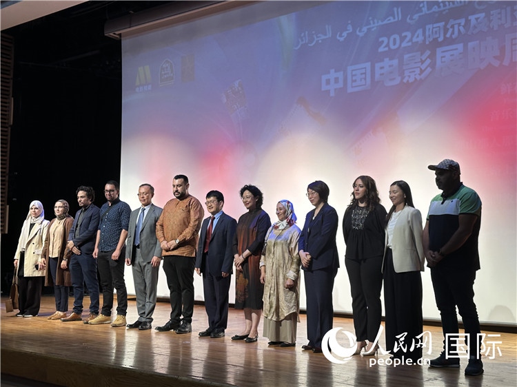 中阿兩國官員、電影行業(yè)從業(yè)者、媒體代表等出席開幕式 郝瑞敏攝