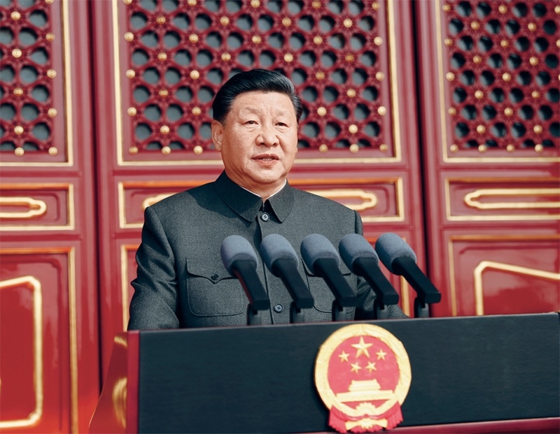 2019年10月1日，慶祝中華人民共和國(guó)成立70周年大會(huì)在北京天安門廣場(chǎng)隆重舉行。中共中央總書記、國(guó)家主席、中央軍委主席習(xí)近平發(fā)表重要講話。 新華社記者 鞠鵬/攝