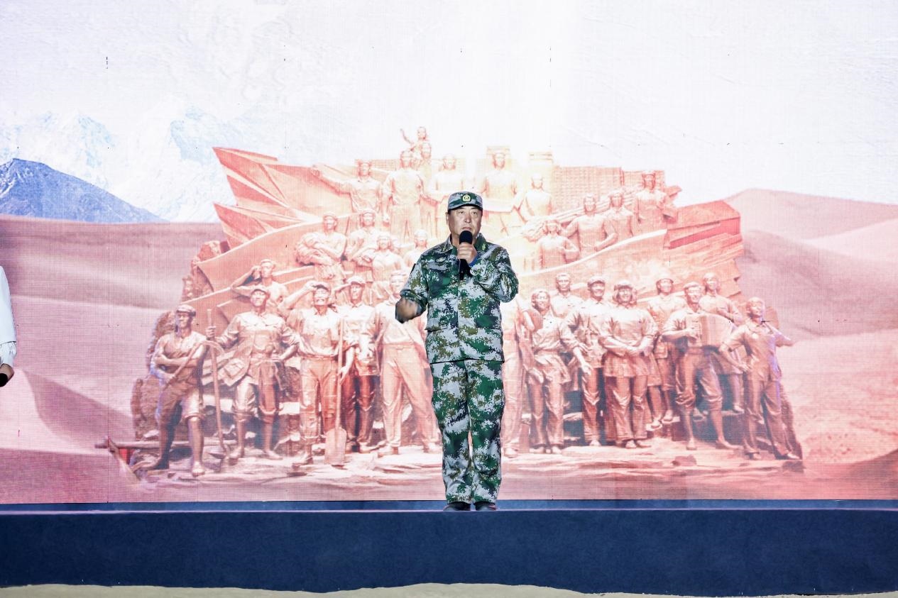 馬軍武在“何以中國(guó)·五星出東方”網(wǎng)絡(luò)主題宣傳活動(dòng)現(xiàn)場(chǎng)演講。人民視頻供圖