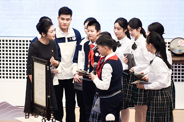 首屆全國(guó)“博物館里的大思政課”示范交流活動(dòng)。學(xué)校供圖