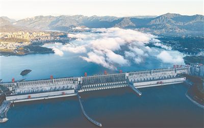 圖為三峽大壩。 新華社發(fā)（鄭家裕攝）