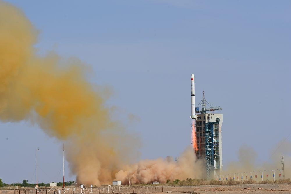 △2023年5月21日16時(shí)，我國在酒泉衛(wèi)星發(fā)射中心采用長征二號(hào)丙運(yùn)載火箭，成功發(fā)射首顆內(nèi)地與澳門合作研制的空間科學(xué)衛(wèi)星“澳門科學(xué)一號(hào)”。