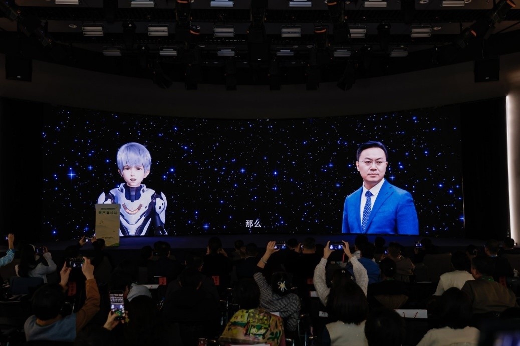 中國(guó)工程院院士、湖南師范大學(xué)校長(zhǎng)劉仲華與人民網(wǎng)數(shù)字人白澤線上對(duì)話