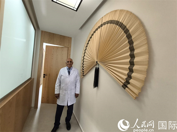 哈利勒的診所內(nèi)。人民網(wǎng)記者 黃培昭攝