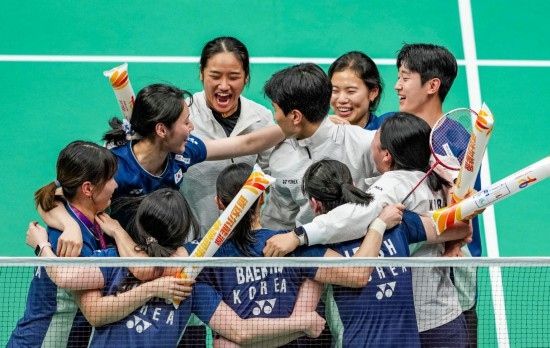 5月3日，韓國隊(duì)?wèi)c祝晉級(jí)決賽。新華社記者 孫非 攝