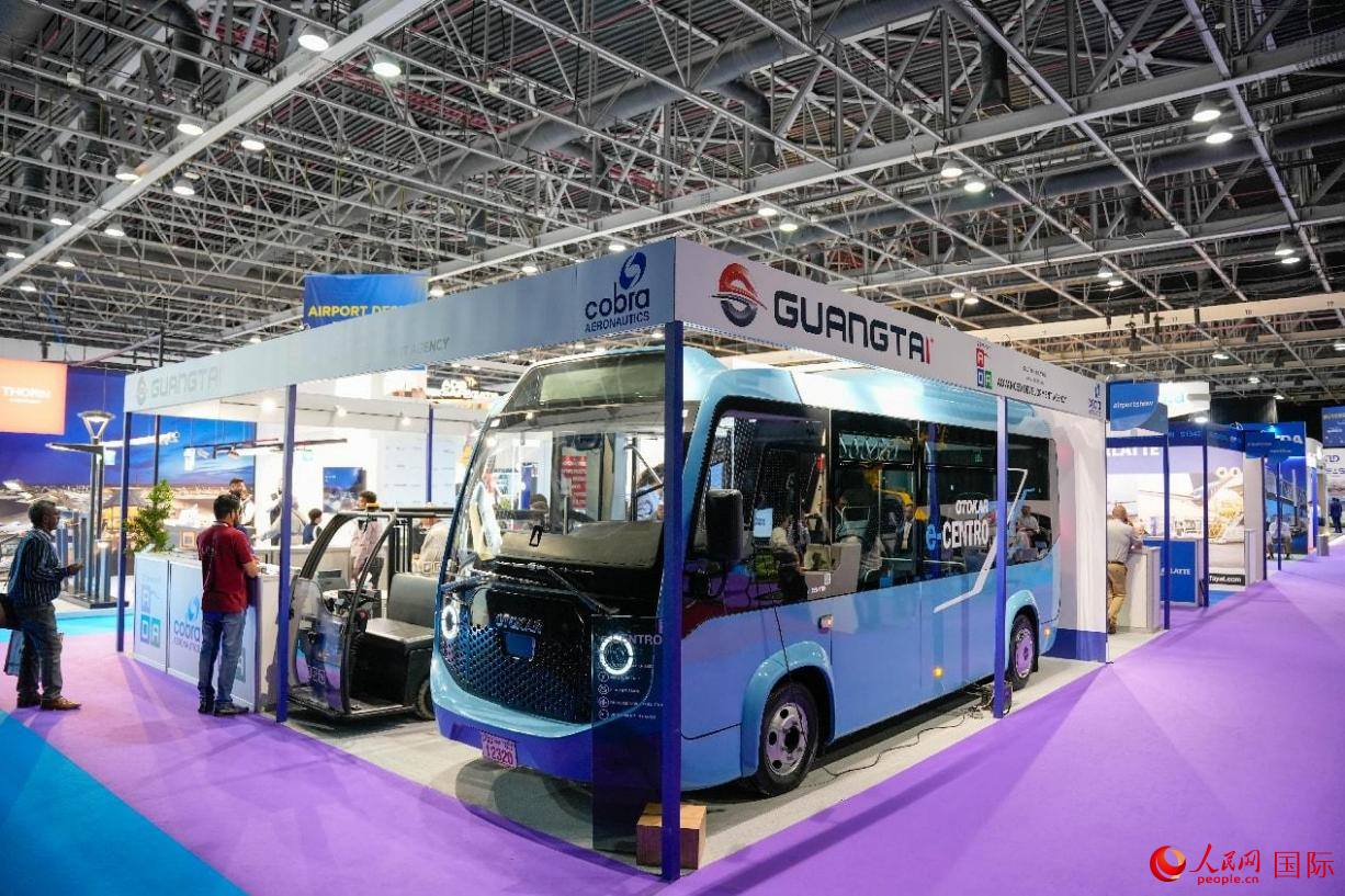 展會展示的電動大巴車。人民網(wǎng)塔里克·易卜拉欣攝